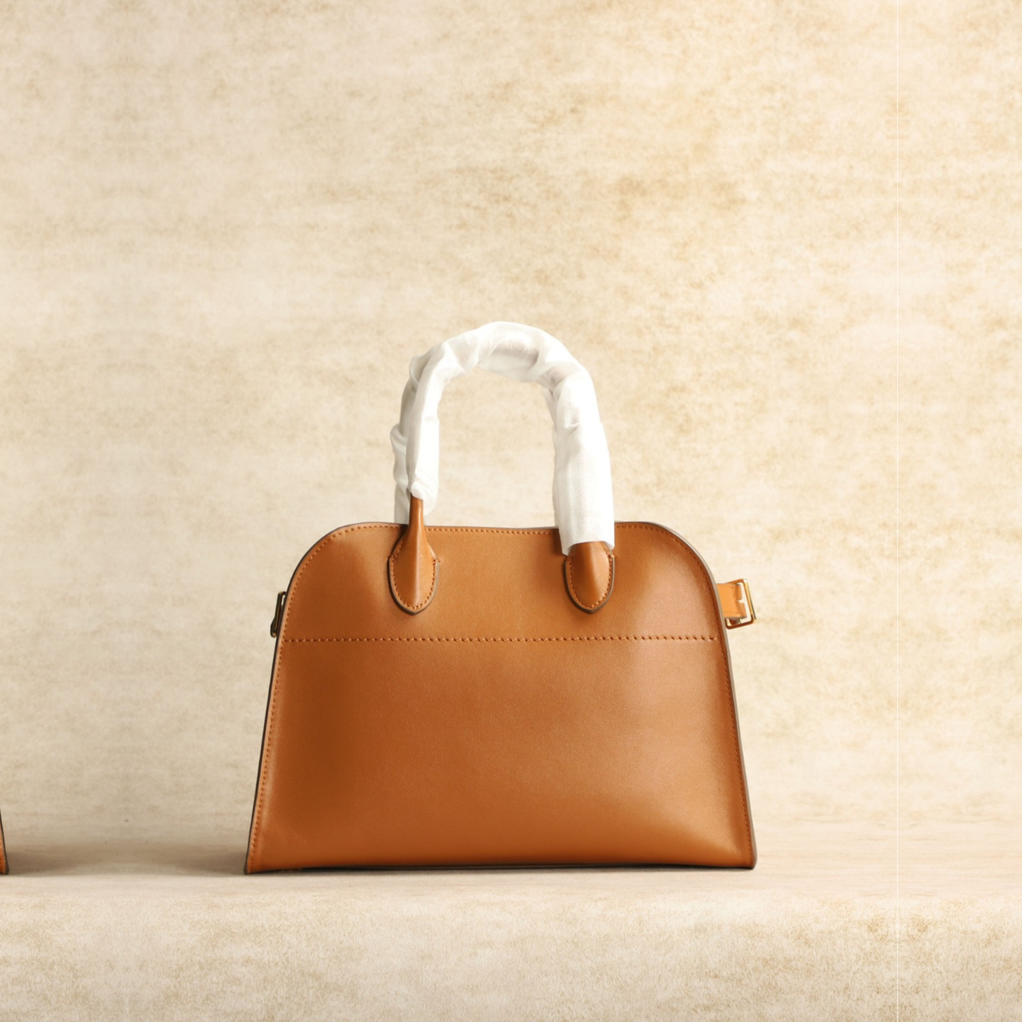 Luxurious Top-Layer Leather Tote Bag