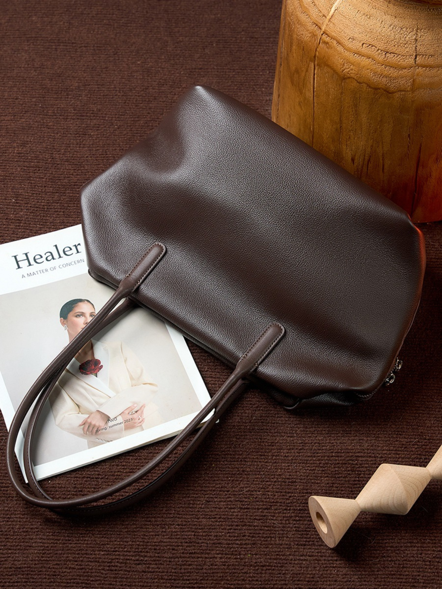 Minimalist Soft‑Grain Leather Tote Bag