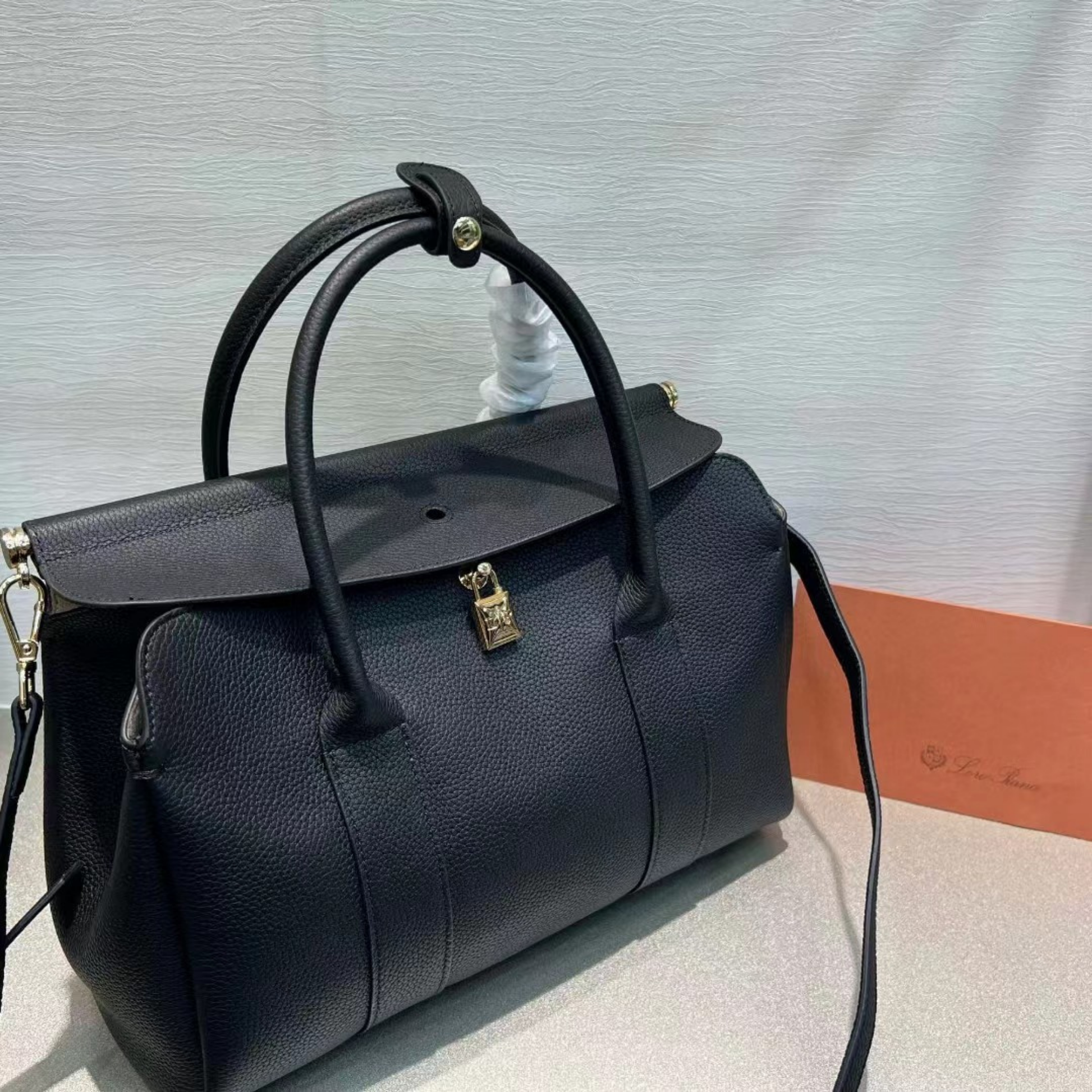Loro Piana Loom L32 Inspired Leather Bag - Trendiesty Worldwide
