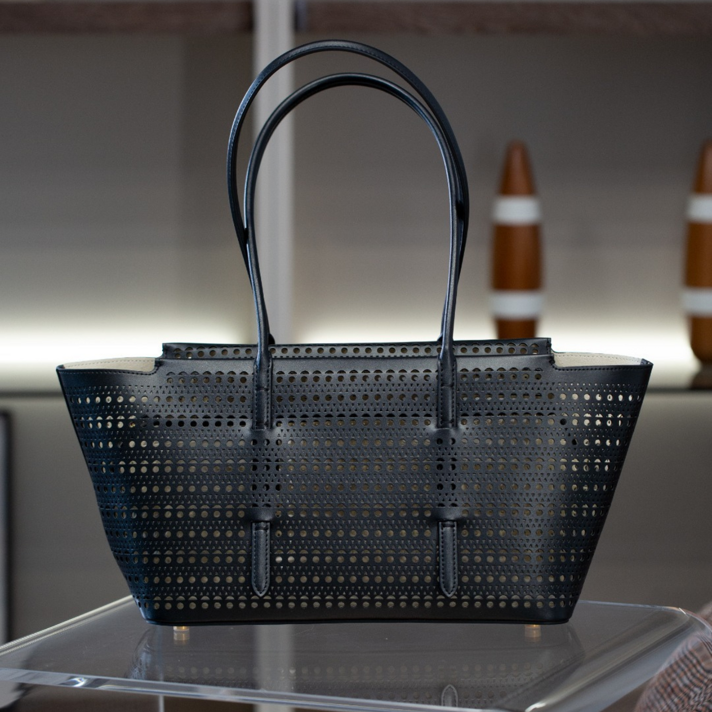 Hollow Out Shoulder Leather Bag