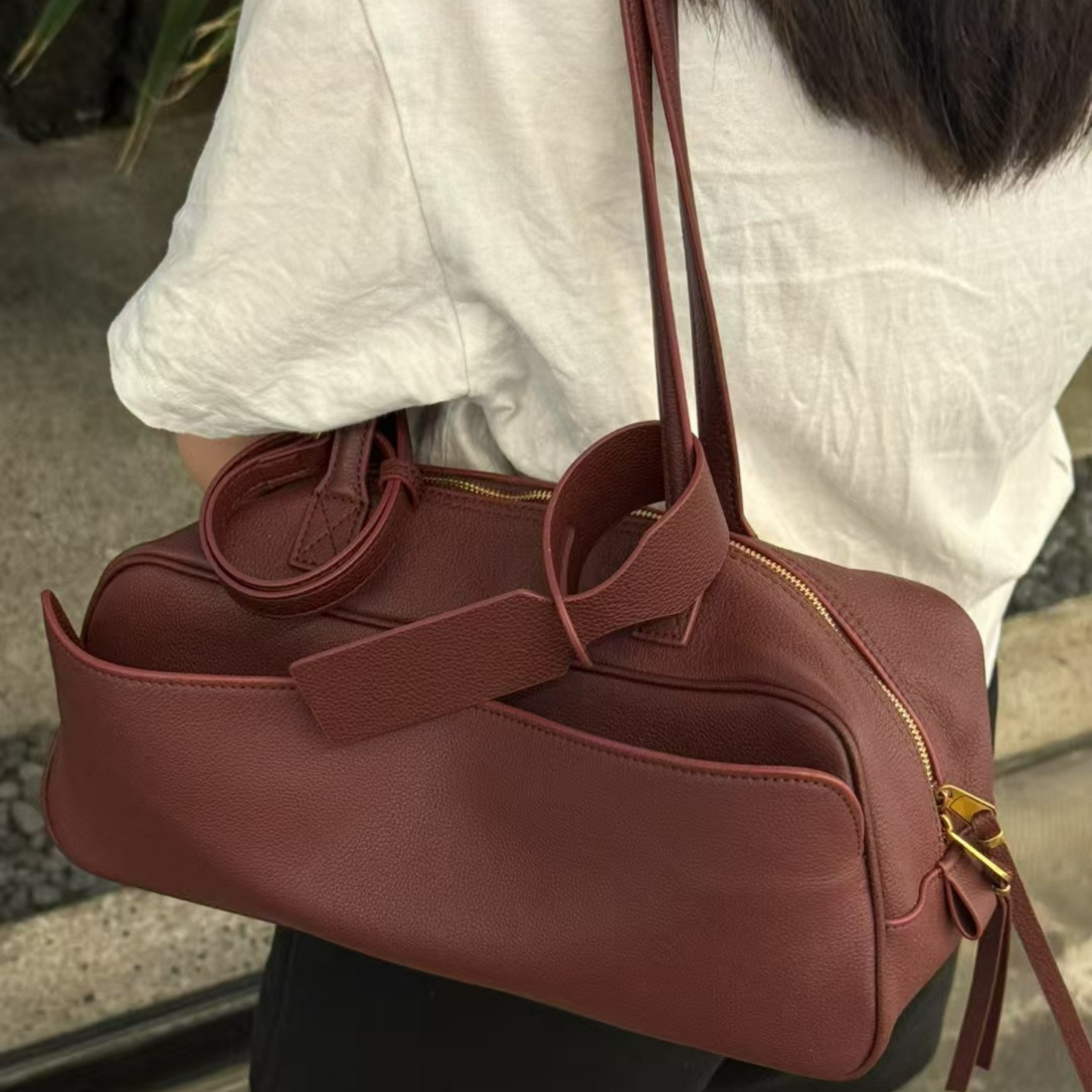 Top-Layer Leather Bowling Shoulder Bag