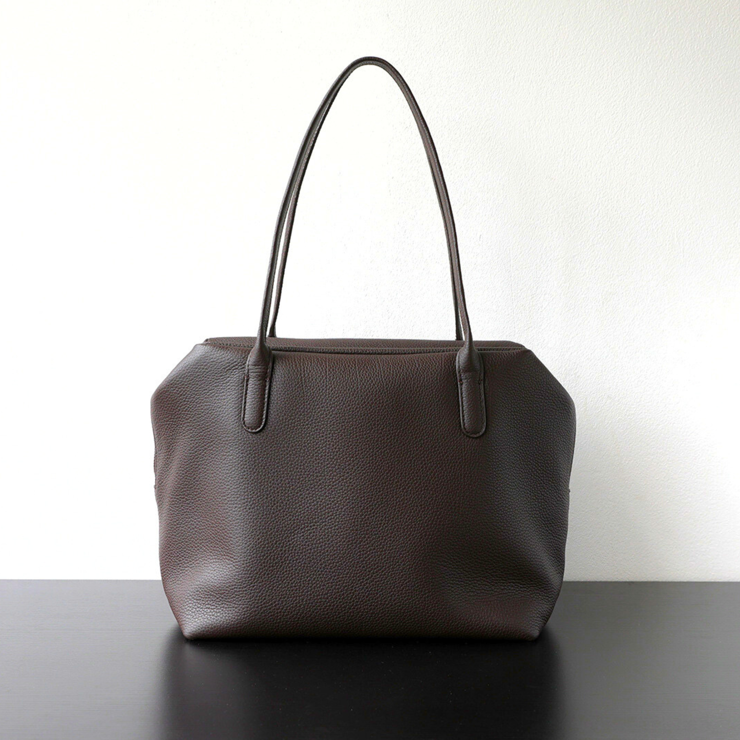Minimalist Soft‑Grain Leather Tote Bag