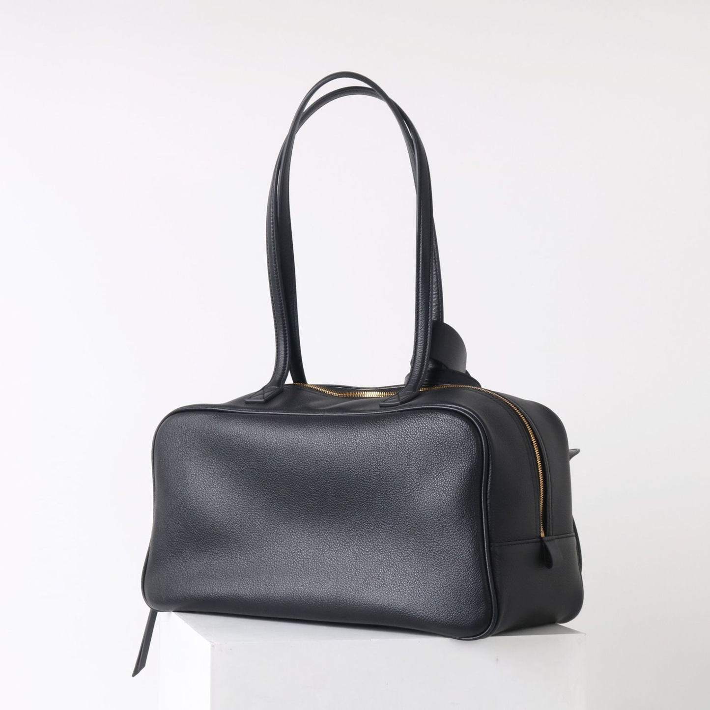 Top-Layer Leather Bowling Shoulder Bag