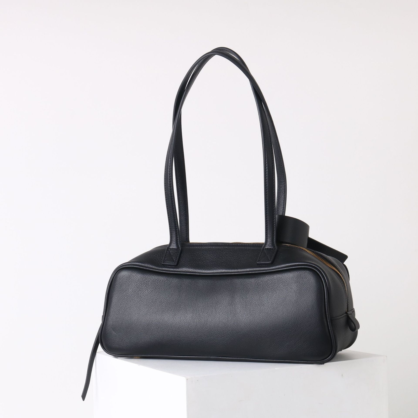 Top-Layer Leather Bowling Shoulder Bag