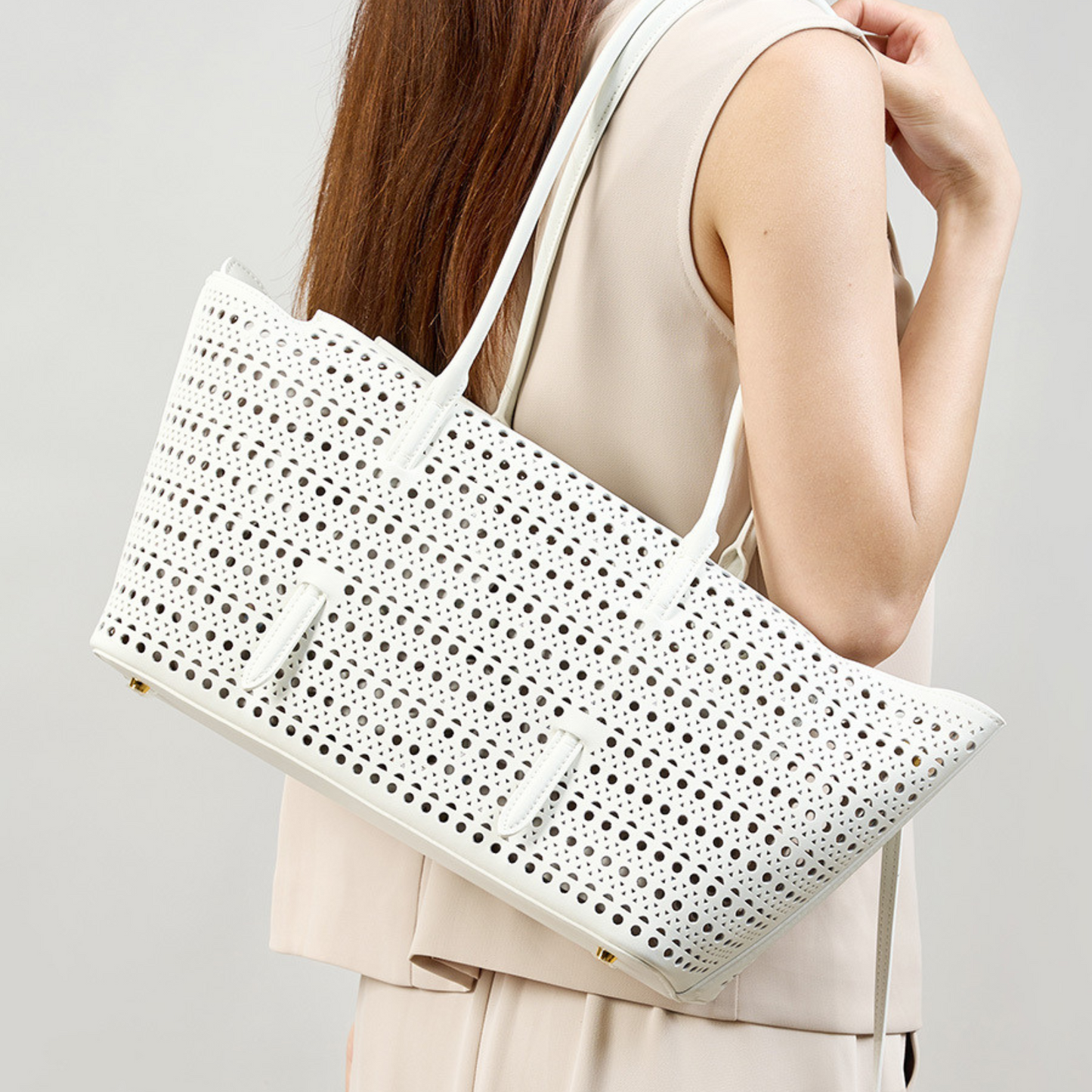 Hollow Out Shoulder Leather Bag