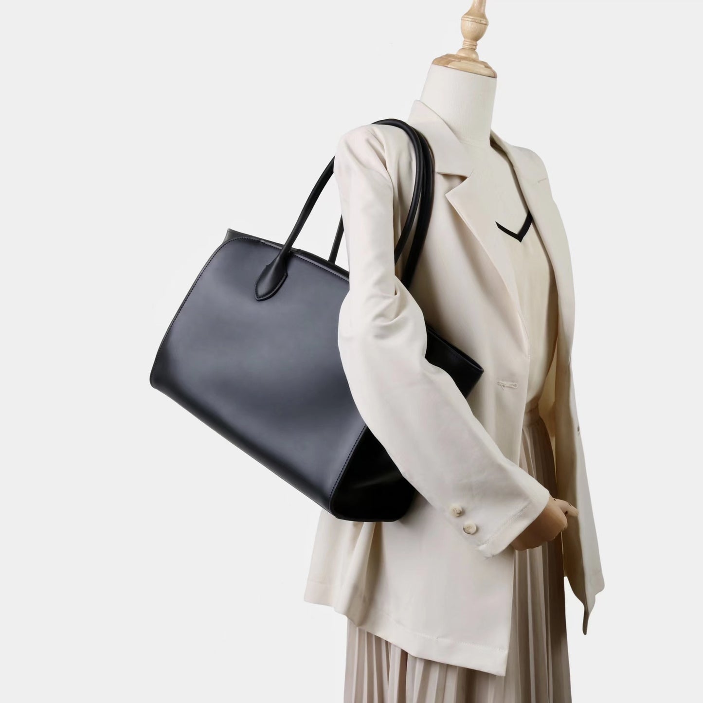 Large Luxurious Leather Tote Bag
