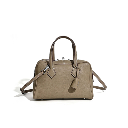 Victoria Style Classic Leather Shoulder Bag