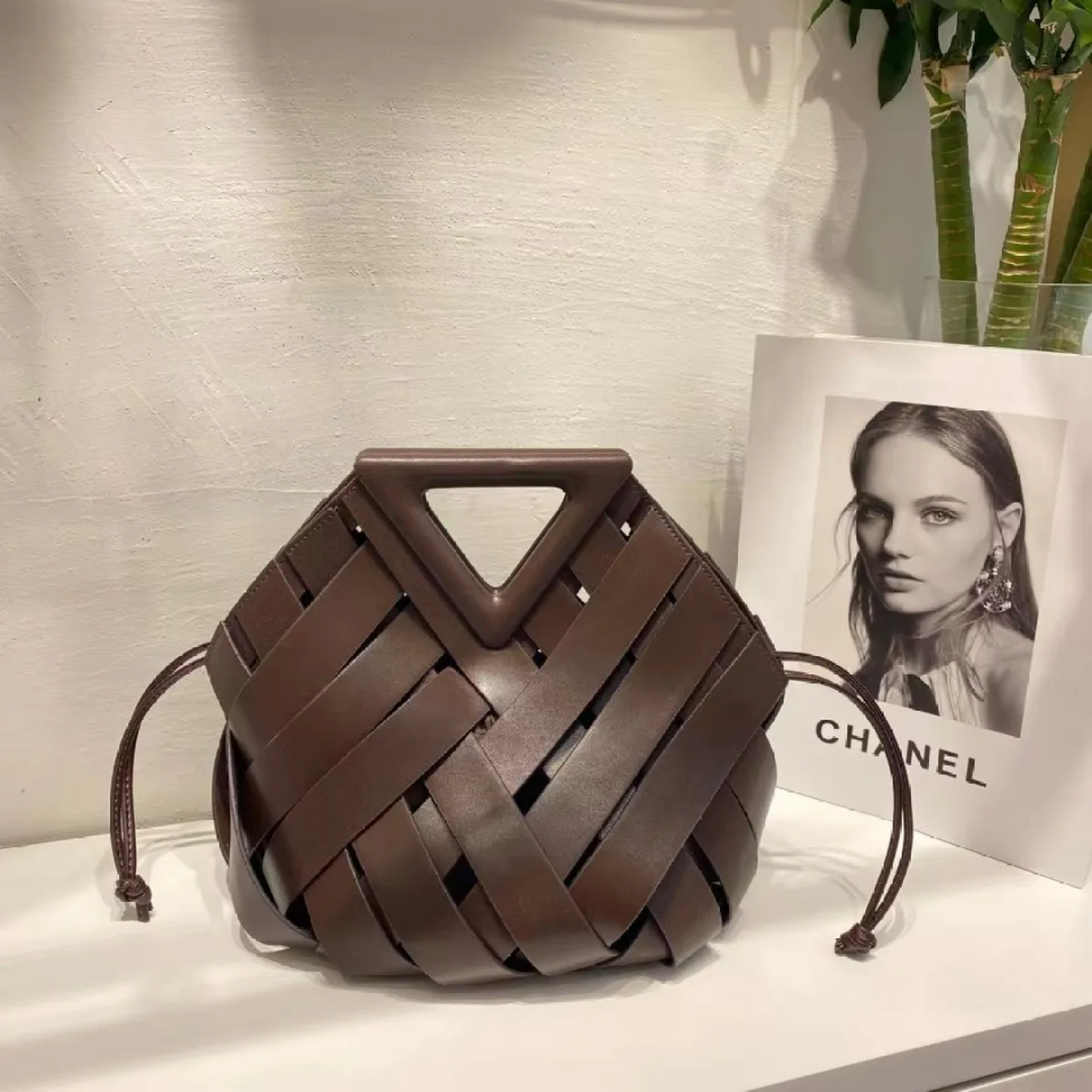 The "Bottega-Veneta-Intrecciato-inspired" Leather Basket Bag - Coffe - Trendiesty Worldwide