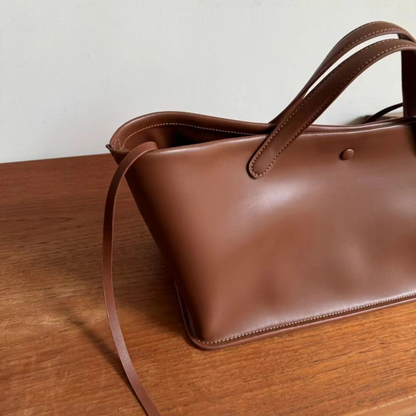 The "Row-IDAHO-inspired" Luxurious Leather Bag