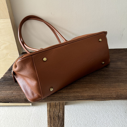 Large Capacity Zip‑Top Natural Leather Shoulder Bag