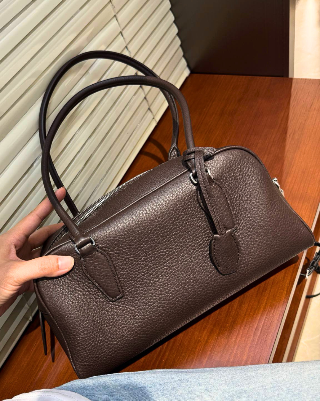 EW India Hobo Leather Shoulder Bag