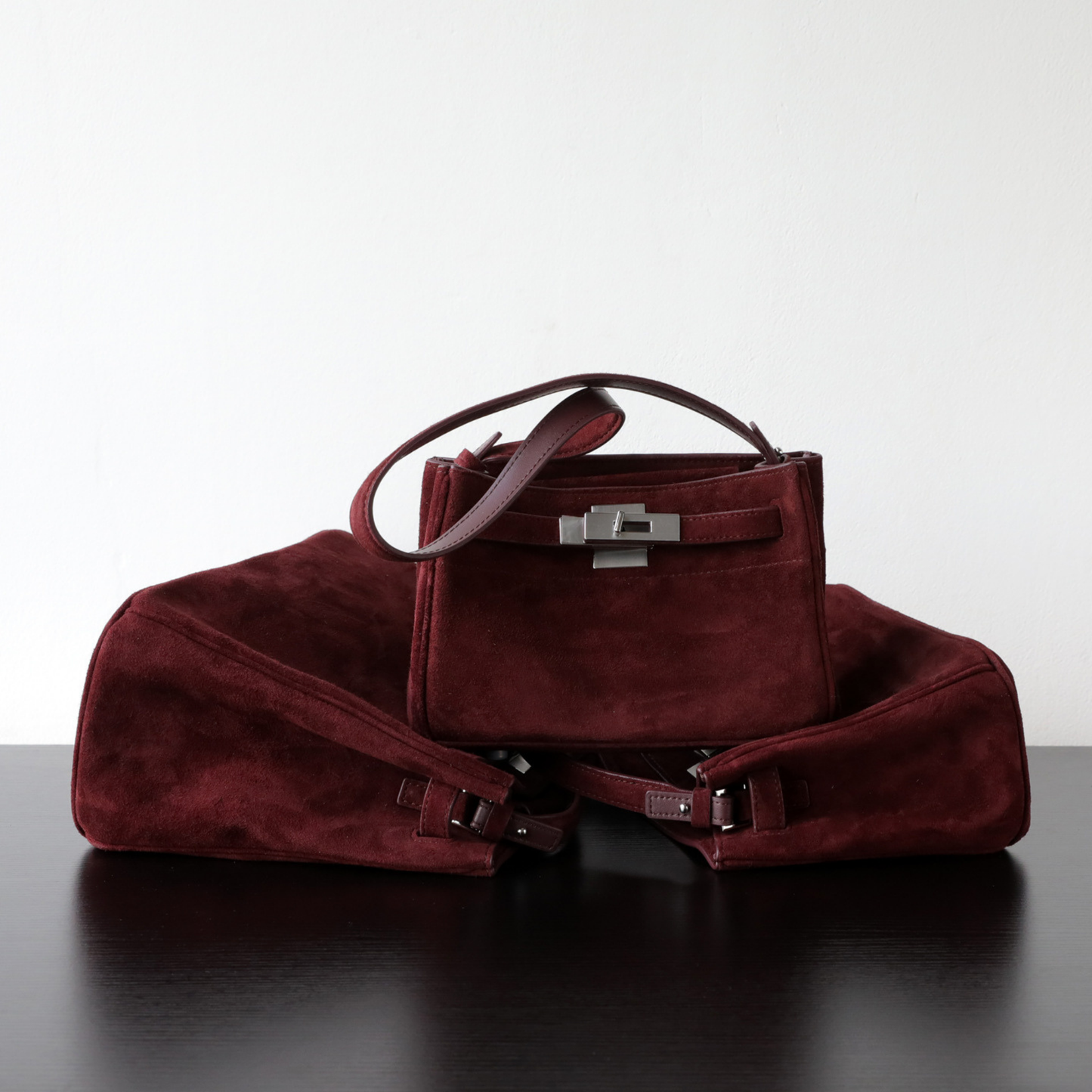Slim Underarm Luxurious Leather Shoulder Bag