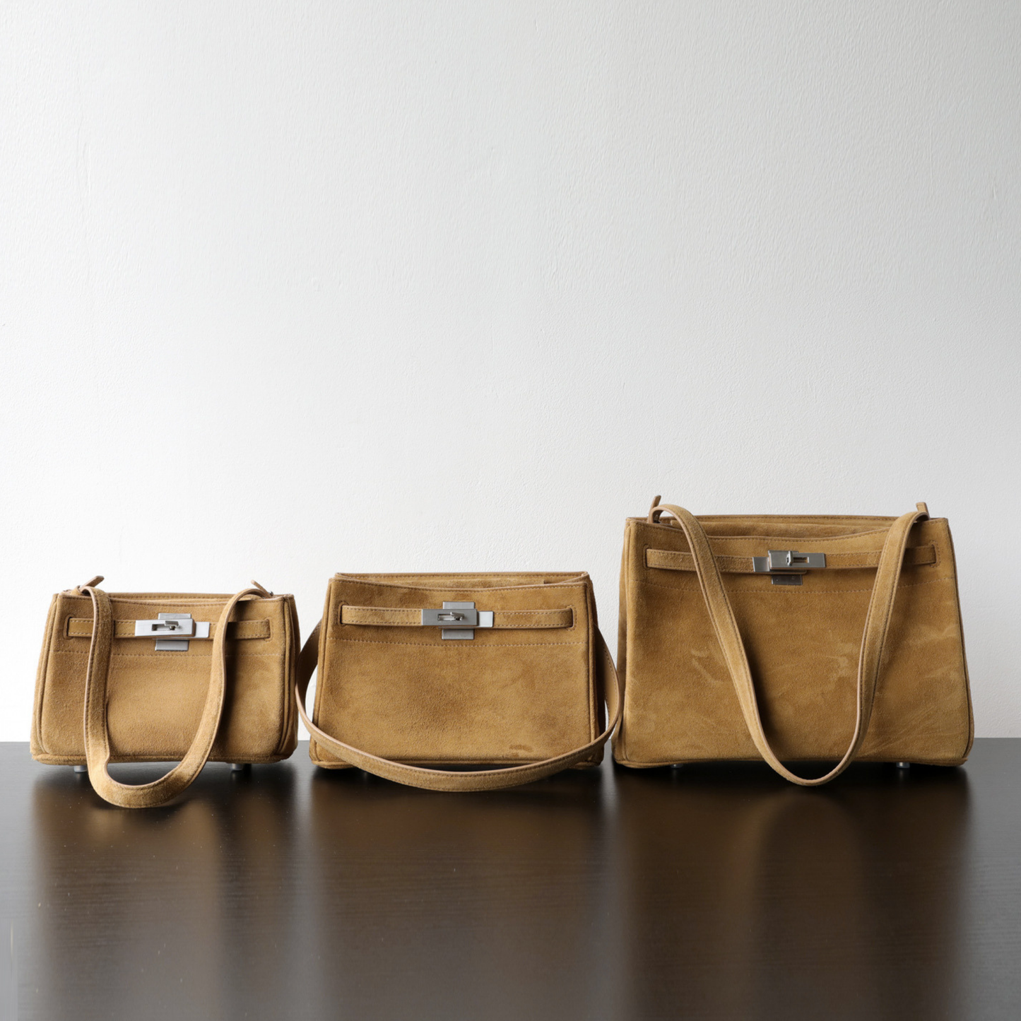 Slim Underarm Luxurious Leather Shoulder Bag