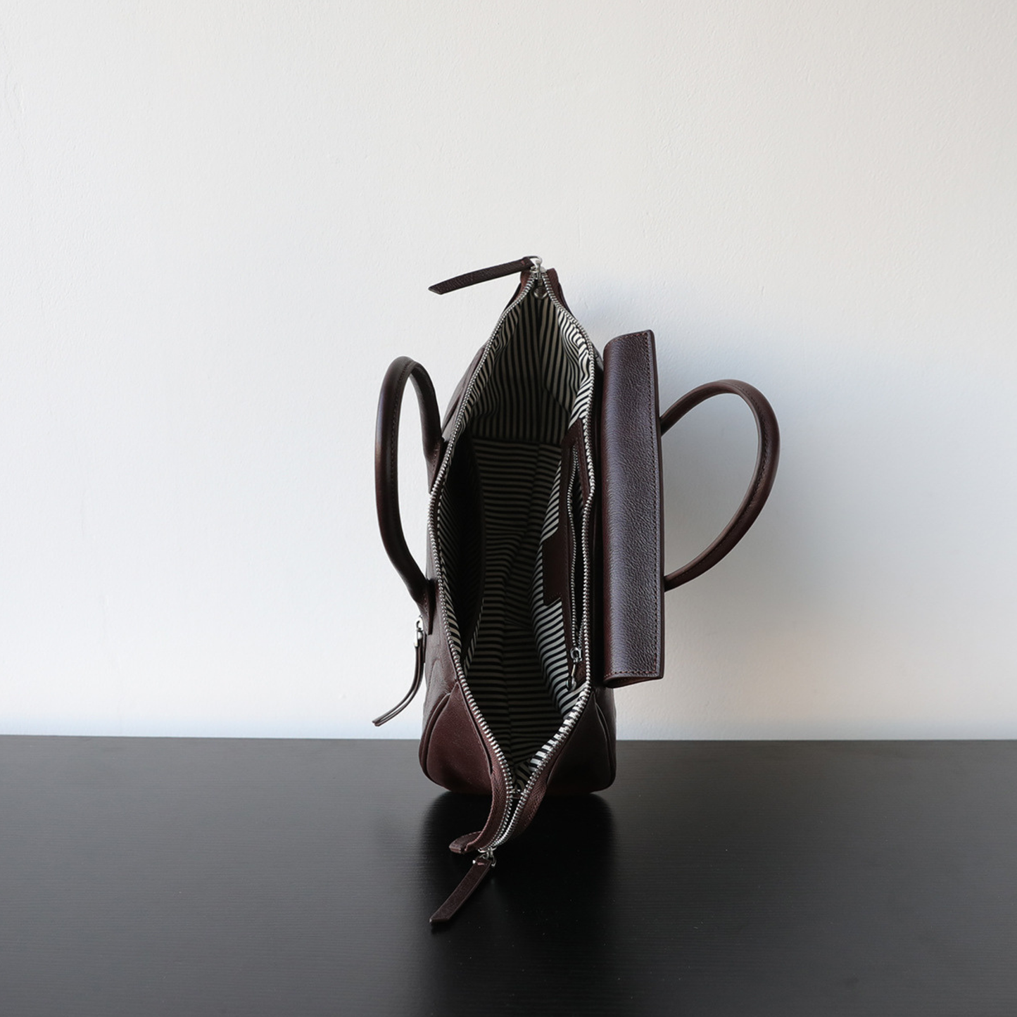 The C-Phantom-Inspired Vegetable-Tanned Leather Handbag
