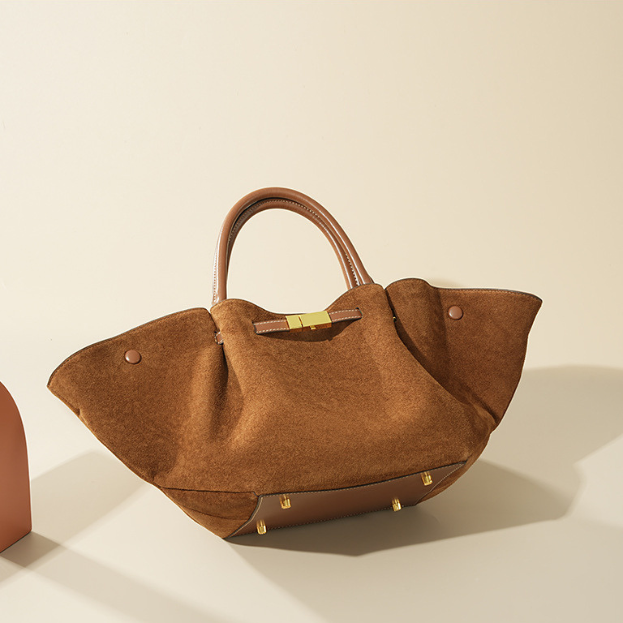 Structured Luxurious Leather Tote Bag