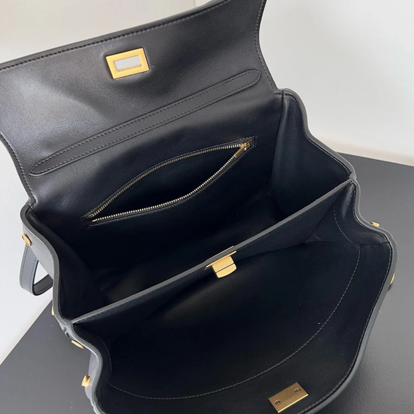 Women's BALENCIAGA-RODEO Inspired Leather Handbag