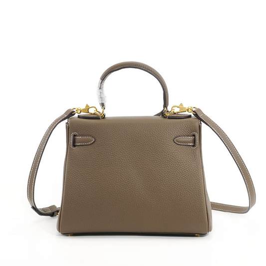 Retourne-Inspired Handcrafted Relaxed leather handbag