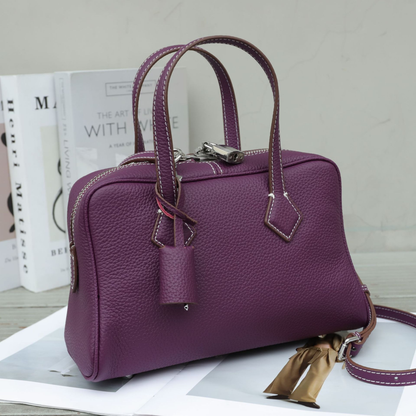 Victoria Style Classic Leather Shoulder Bag