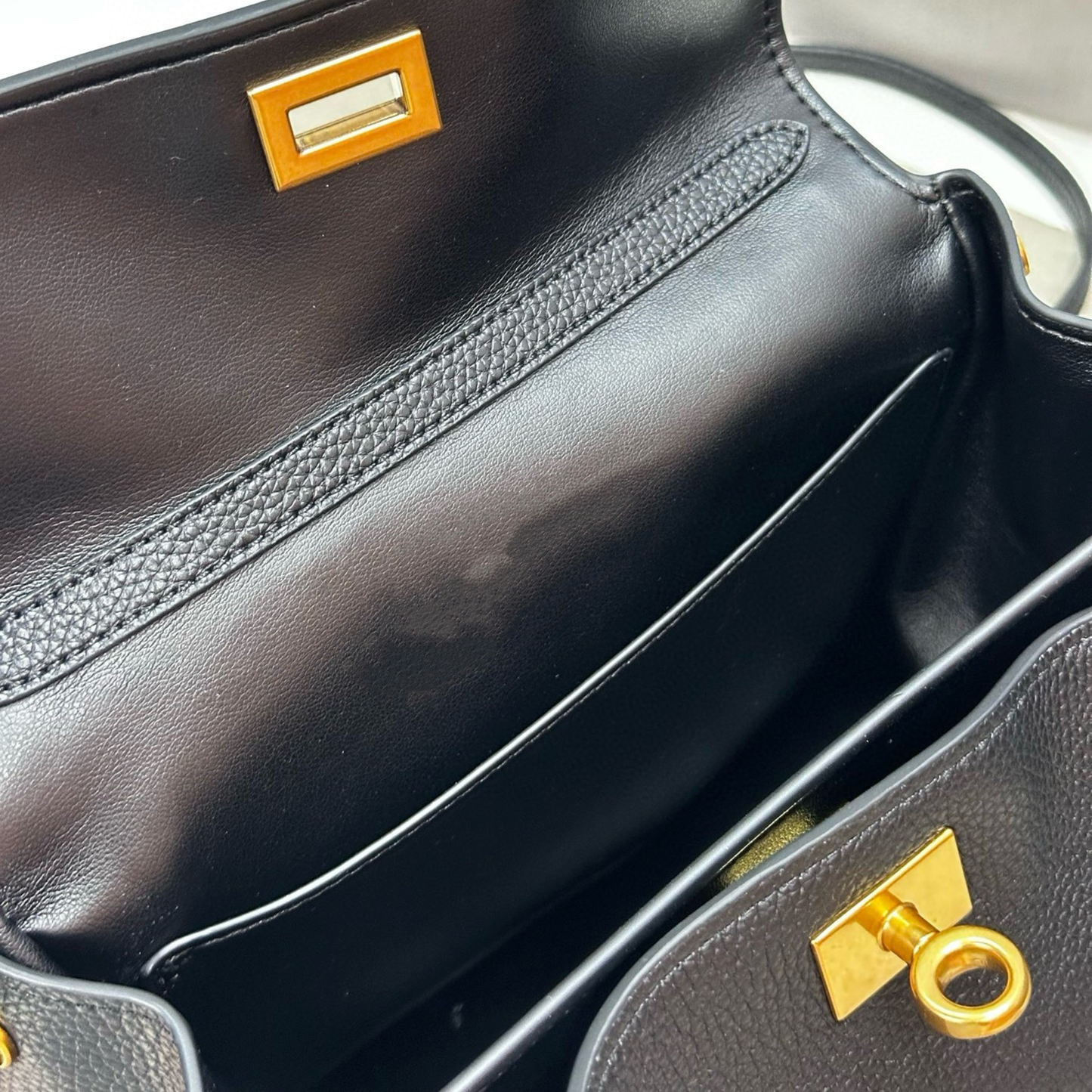 Minimalist Luxurious Soft Leather Handbag