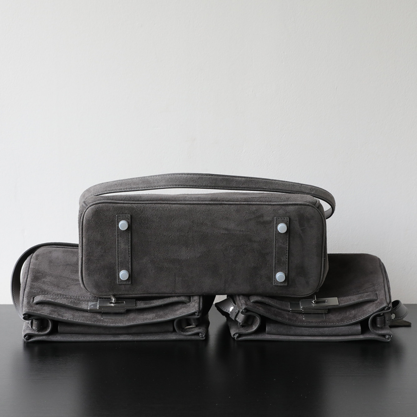 Slim Underarm Luxurious Leather Shoulder Bag
