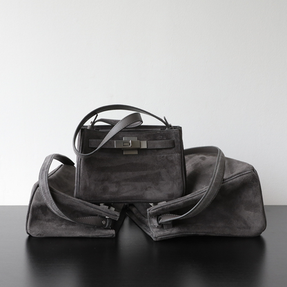 Slim Underarm Luxurious Leather Shoulder Bag