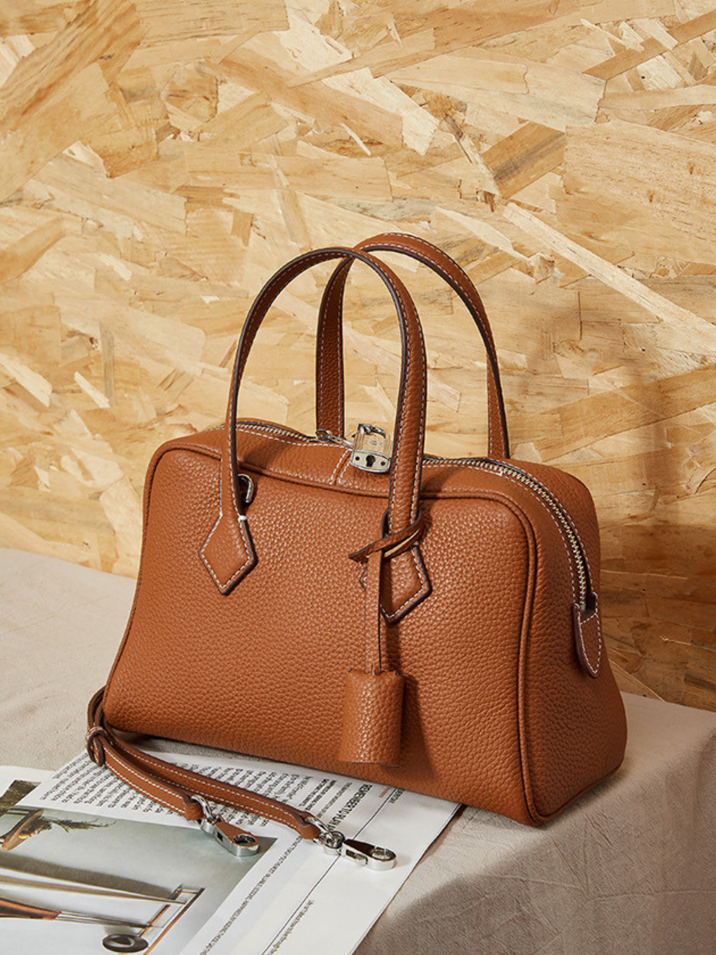 Victoria Style Classic Leather Shoulder Bag