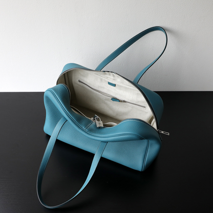 Victoria Style Classic Leather Shoulder Bag