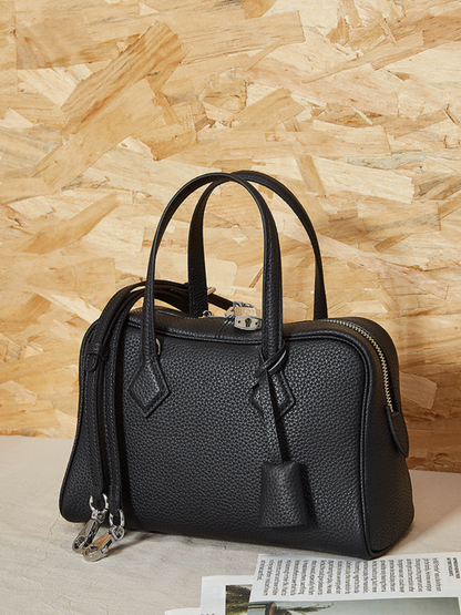 Victoria Style Classic Leather Shoulder Bag