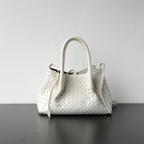 El lujoso bolso tote de cuero "inspirado en Row-Margaux"
