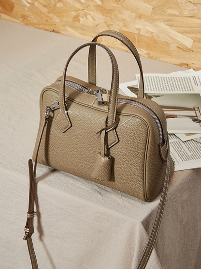 Victoria Style Classic Leather Shoulder Bag