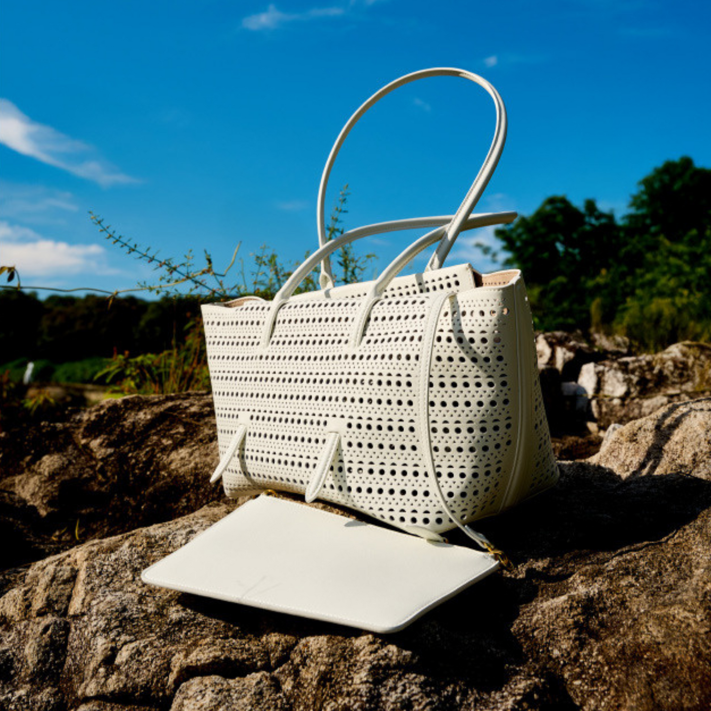 Hollow Out Shoulder Leather Bag