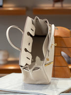 First-Layer Cowhide Ostrich-Pattern Structured Top Handle Luxury Leather Bag