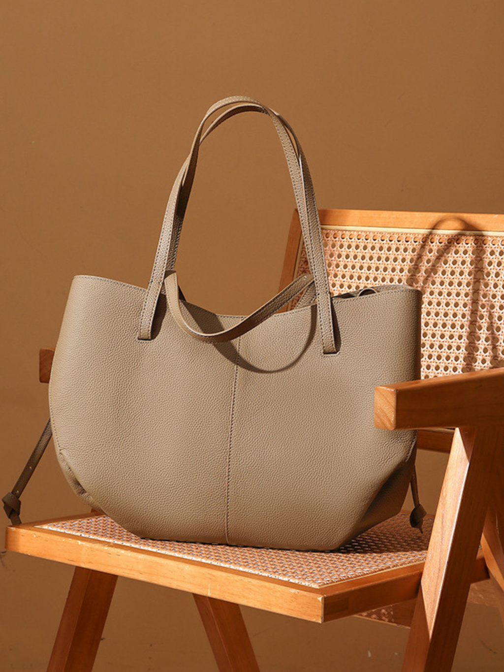Luxurious Textured Leather Shoulder Bag
