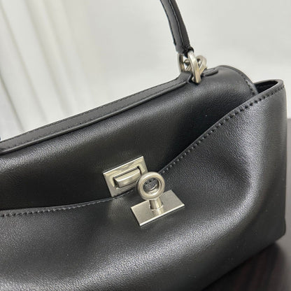 Minimalist Luxurious Soft Leather Handbag