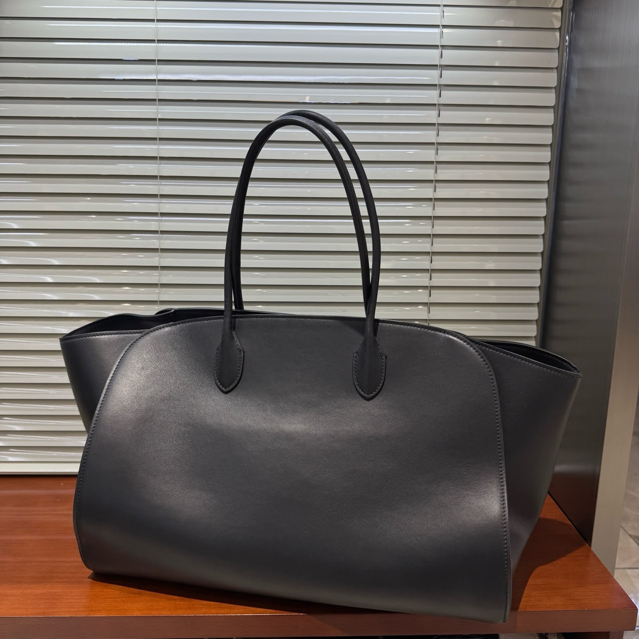 Marlo Large Luxurious Leather Tote Bag
