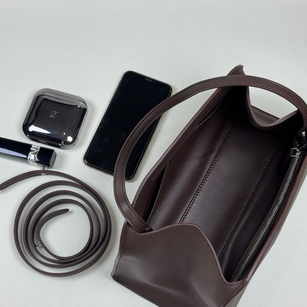 Peggy Minimalist Leather Shoulder Bag