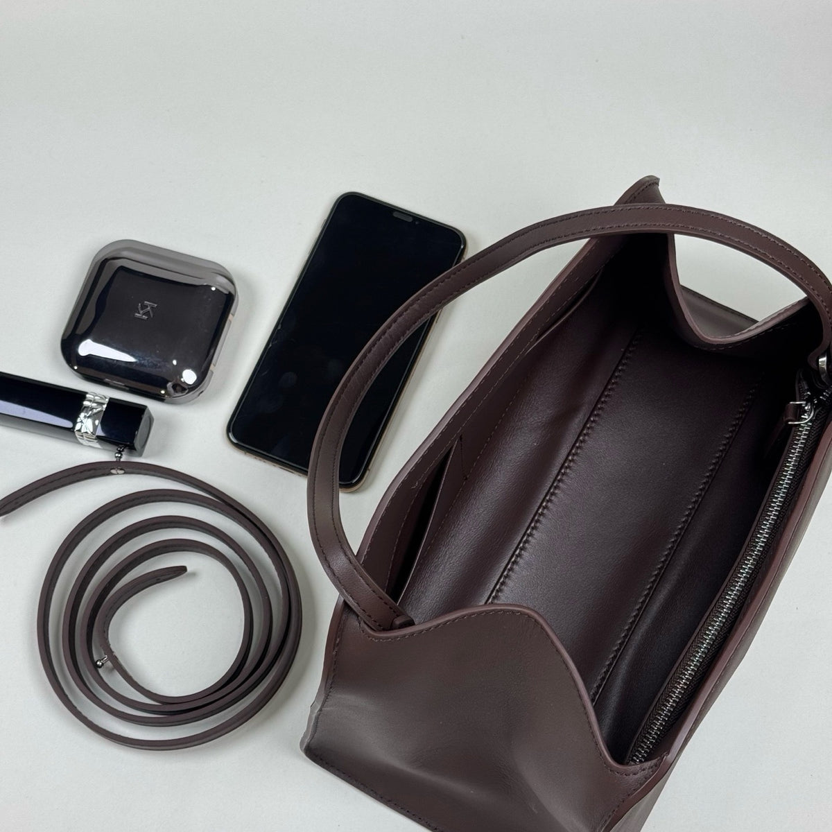 Peggy Minimalist Leather Shoulder Bag