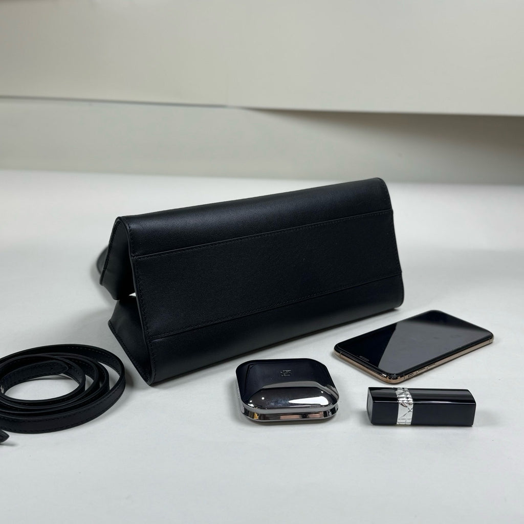 Peggy Minimalist Leather Shoulder Bag