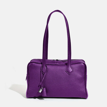 Victoria Style Classic Leather Shoulder Bag