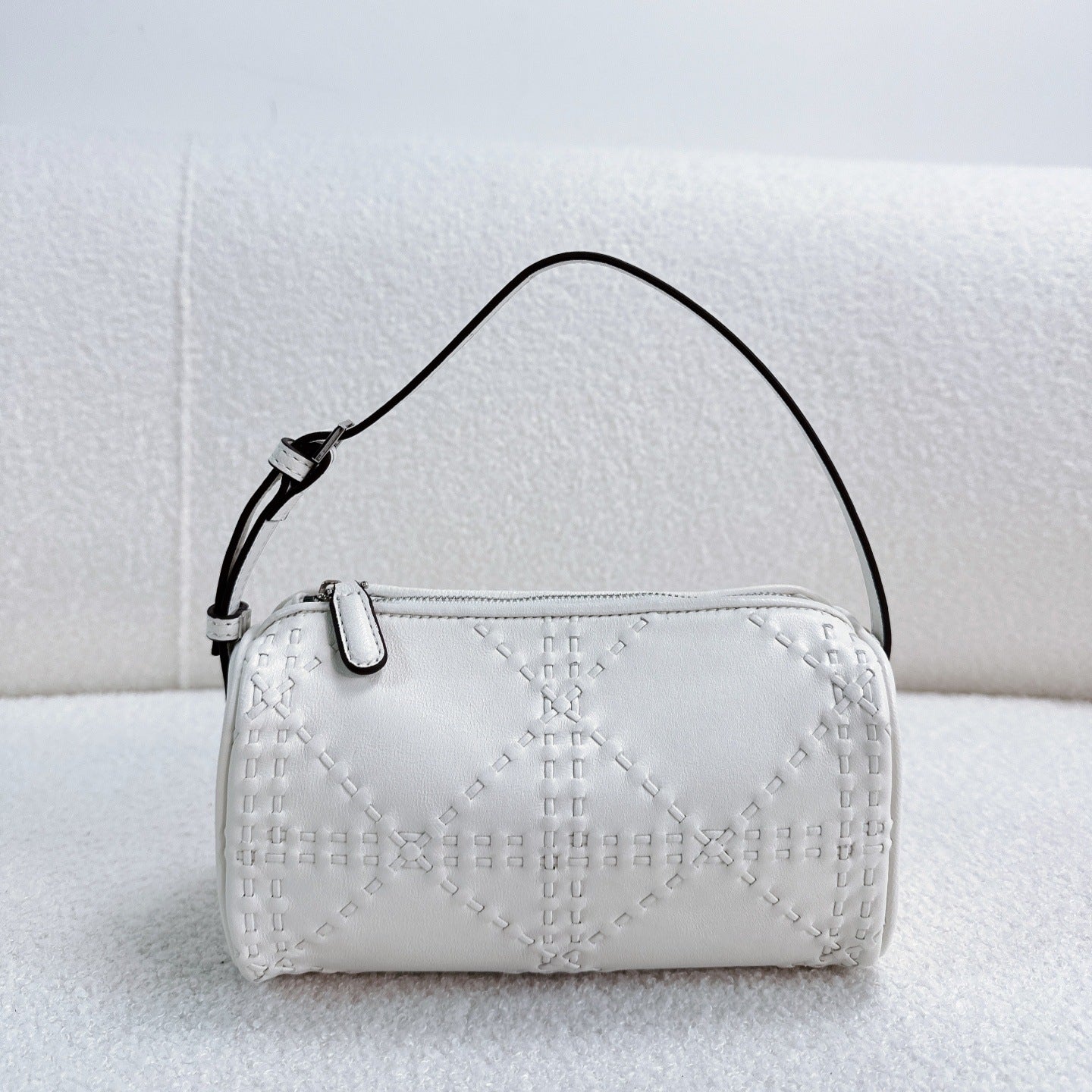 The 90s Baguette Inspired Leather Bag