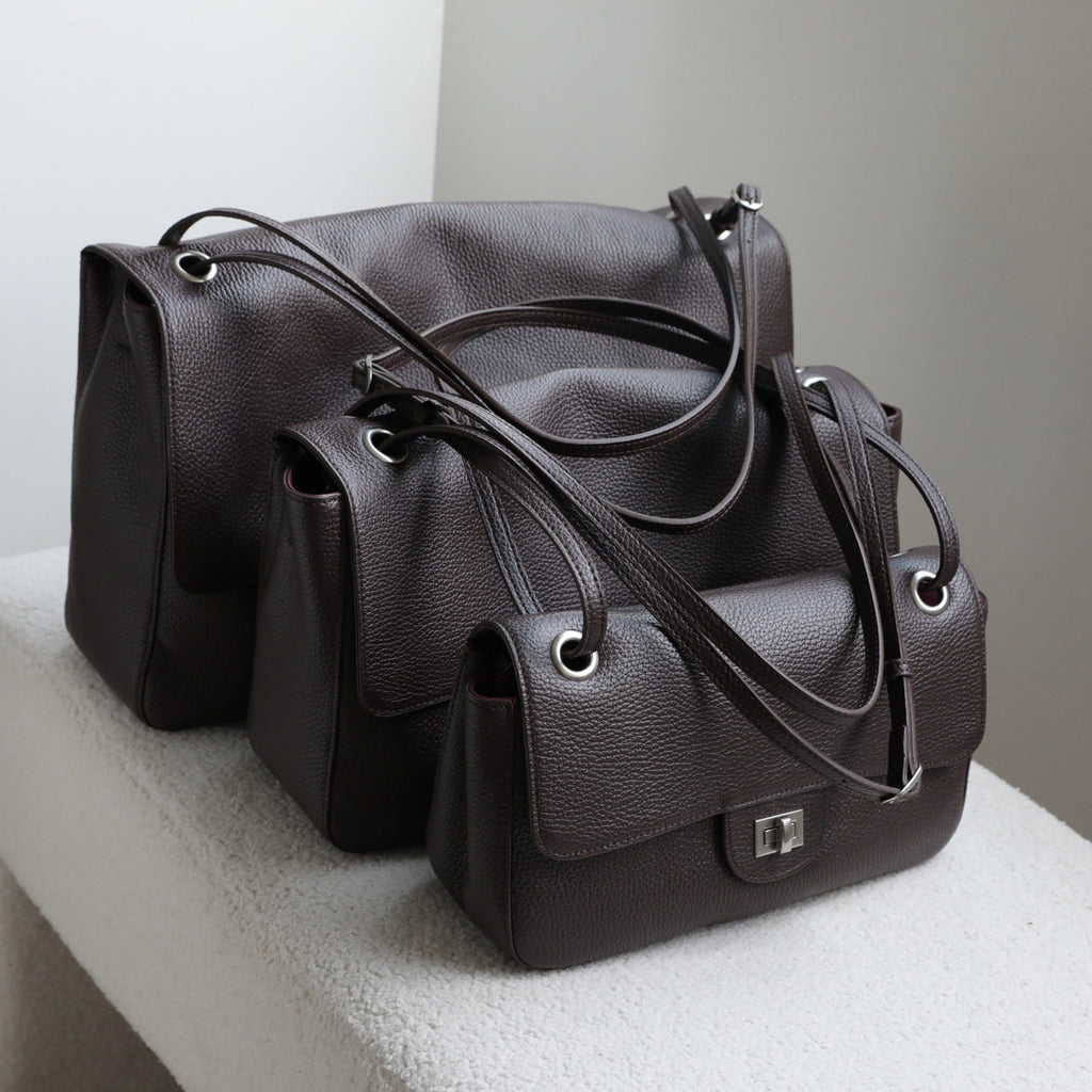 MaxiFlap Leather Shoulder Bag