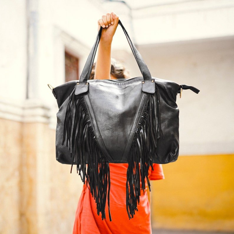 "Shakira" Leather fringed Bag - Trendiesty Worldwide